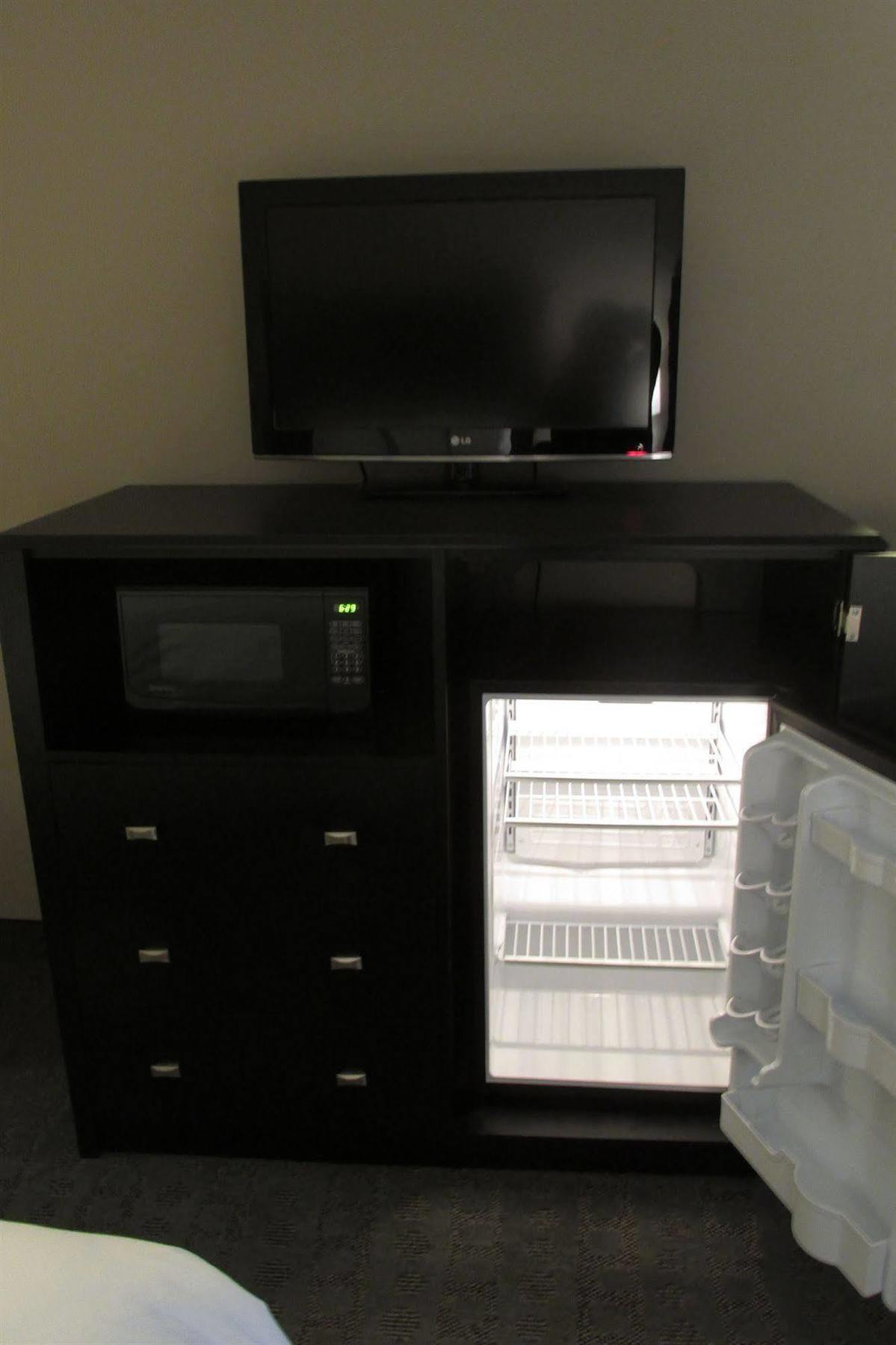 Okoboji Inn & Suites Milford ภายนอก รูปภาพ